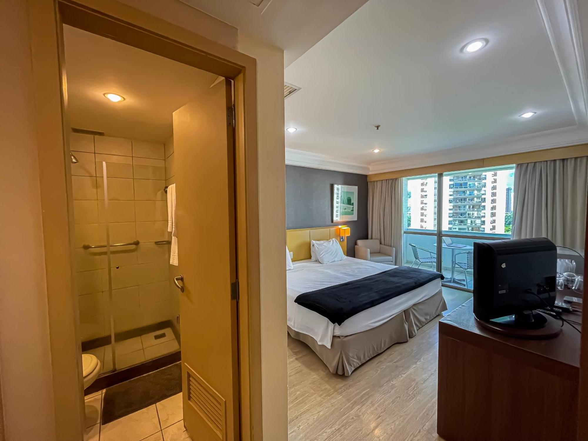 Lobie Barra Da Tijuca Mediterraneo Apartment *